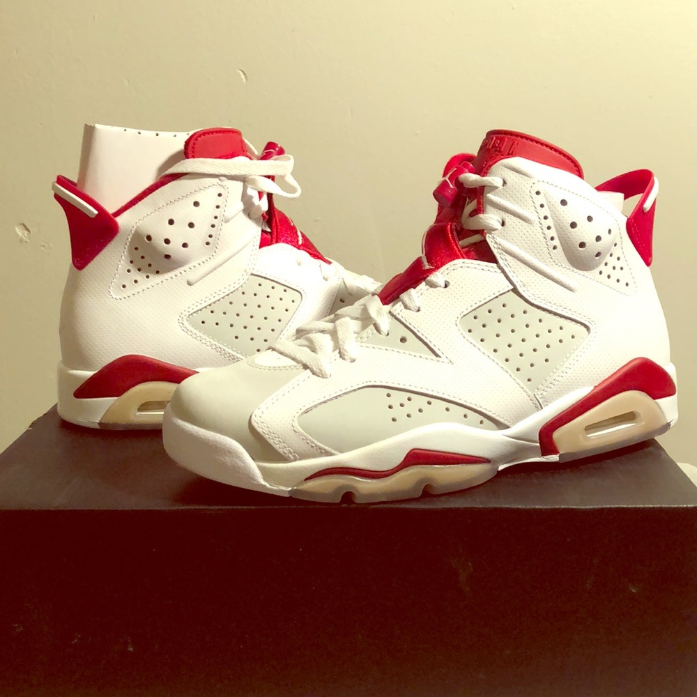 Air Jordan 6 Retro - white/ gray/ red size 8 men